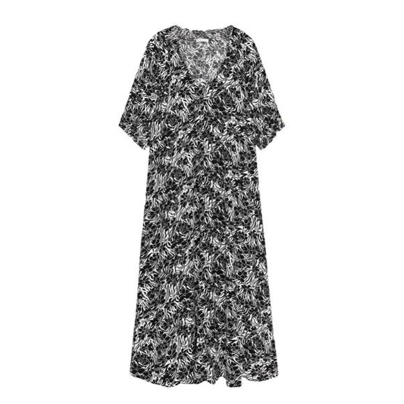 Arket  Kaftan Maxi Dress V-neck Size EU 38 US 8 Floral Black White Short Sleeve - Picture 2 of 10